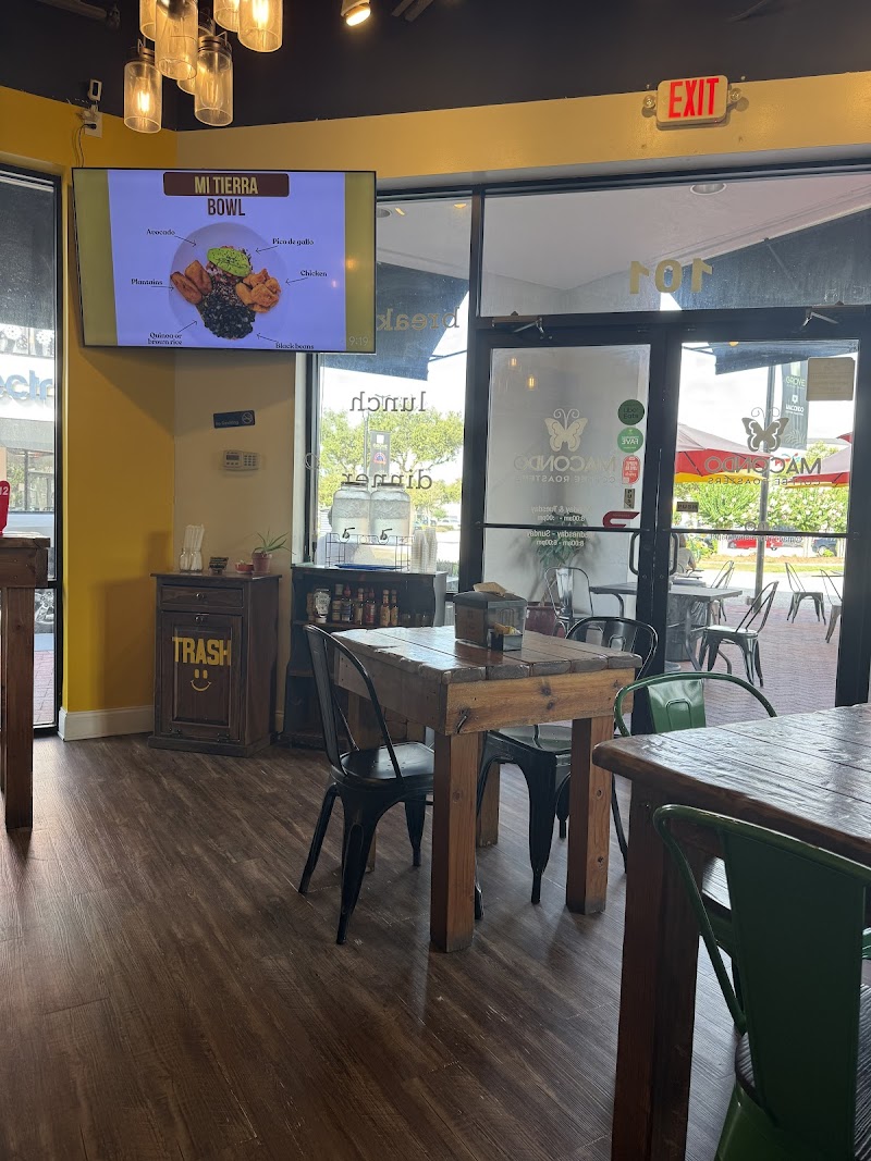 Macondo Coffee Roasters - Wesley Chapel photo 5
