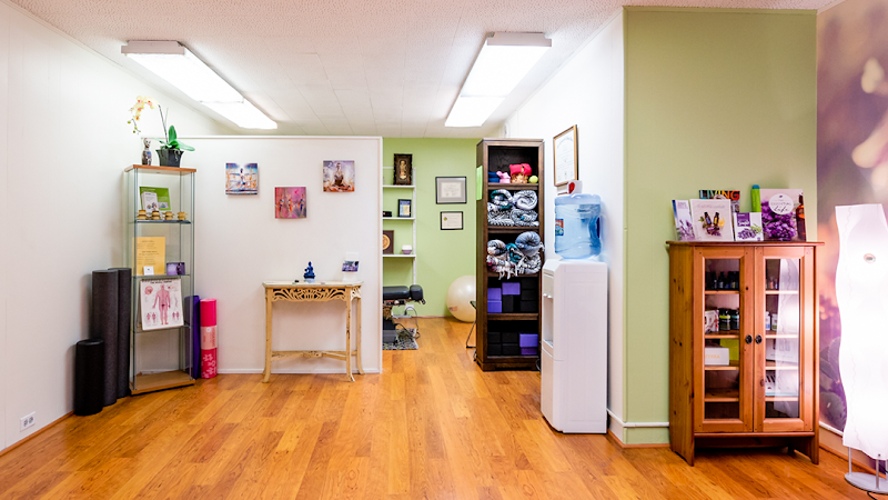 Photo of Divine Alignment Chiropractic Laurie Klein DC
