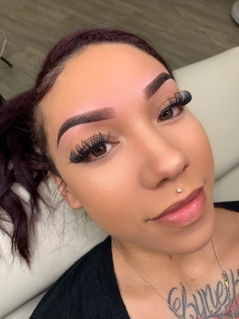 Mary Brows & Lashes (Inside Hollywood Nails) photo 4