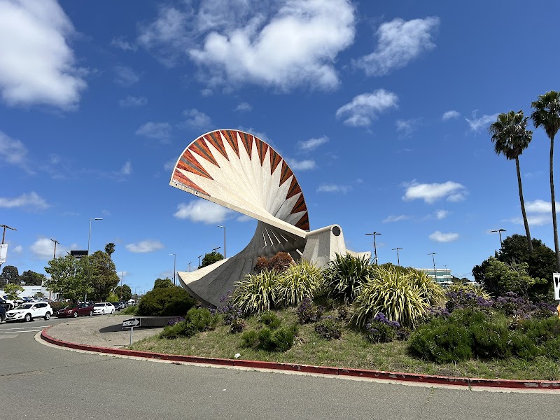 Photo of “Torque,” sculpture by Jacques Overhoff