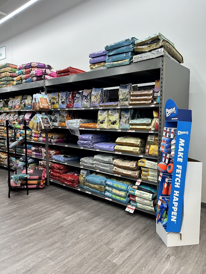 Pet Supplies Plus Holiday photo 2