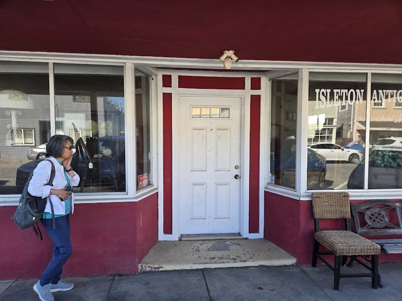 Photo of Isleton Antiques & Stuff