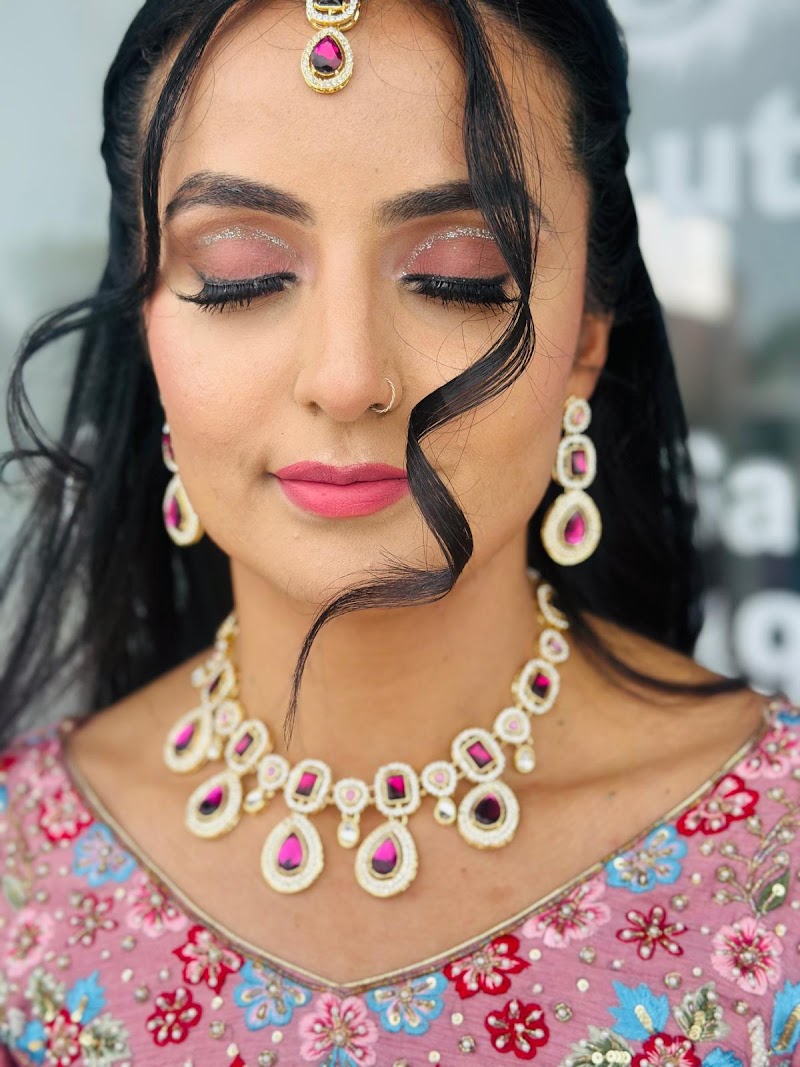 Photo of Nitu Beauty Salon | Eyebrow Threading, Bridal & Party Makeup, Facials, Body Waxing