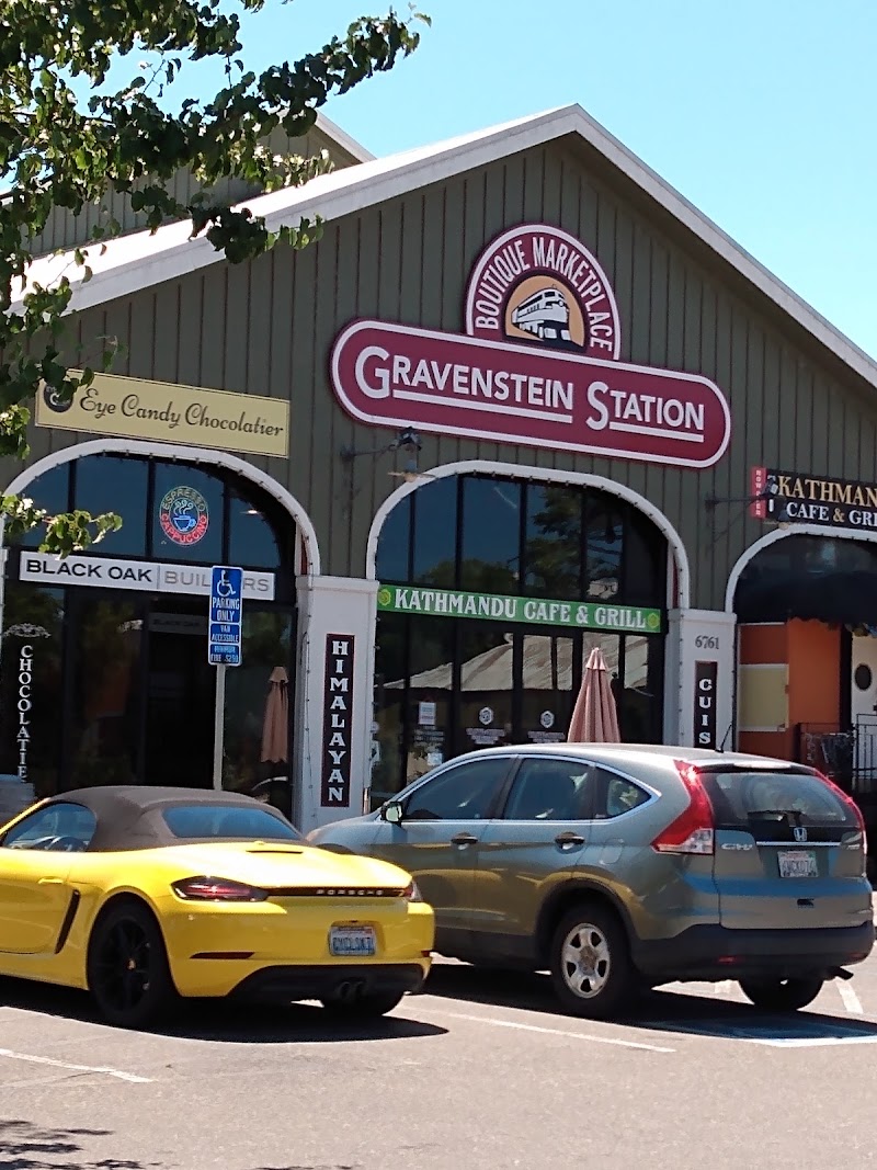A BOUTIQUE MARKETPLACE photo 3