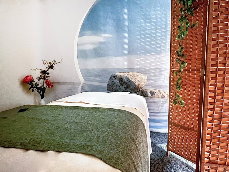 Apple tree massage photo 4