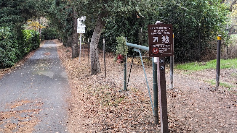 Photo of Las Trampas Camille Lane Trailhead