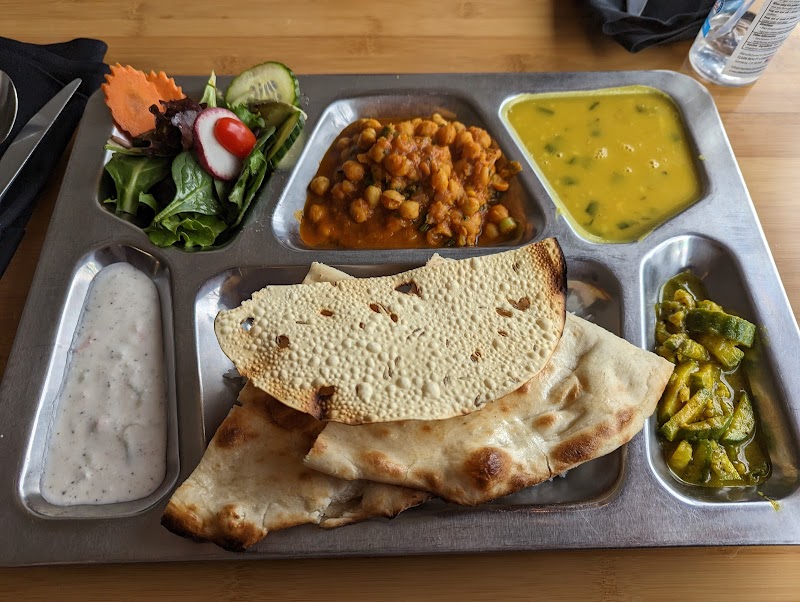 Everest Kitchen Restaurant & Bar photo 4
