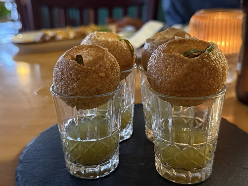 Everest Kitchen Restaurant & Bar photo 2