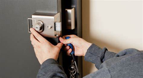 Lock & Key Locksmith Fairfax photo 2