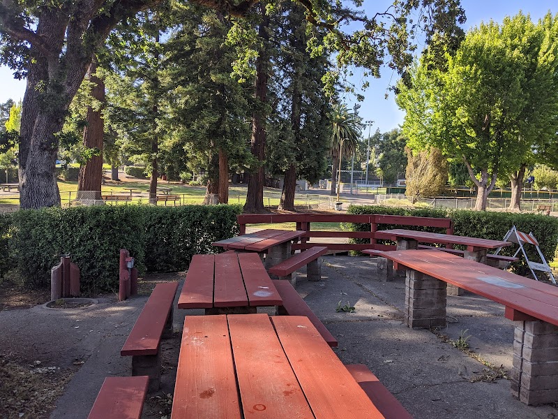 Ives Park photo 4