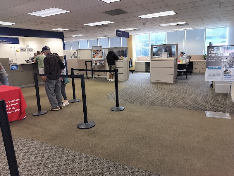 Serramonte Business Center photo 5