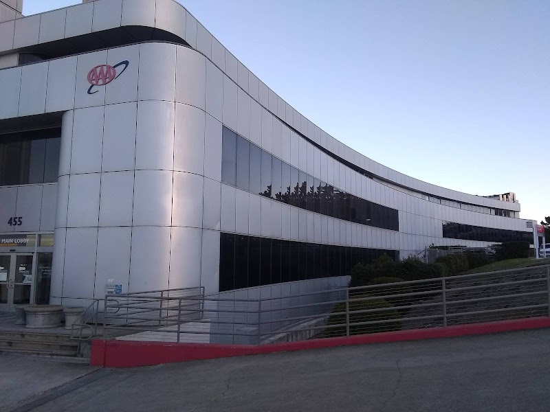Serramonte Business Center photo 4
