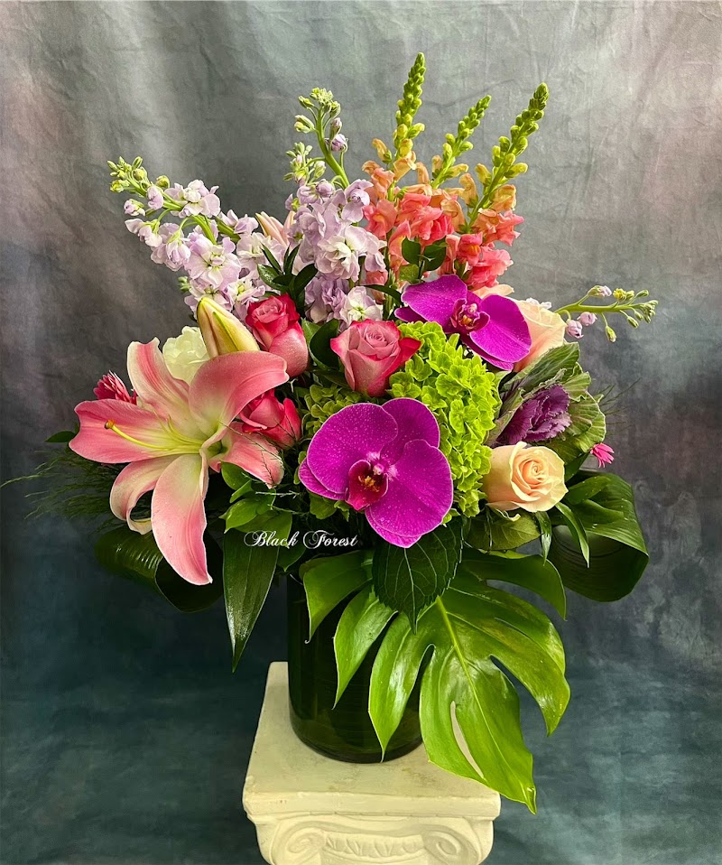 Black Forest Flowers and Gifts photo 4