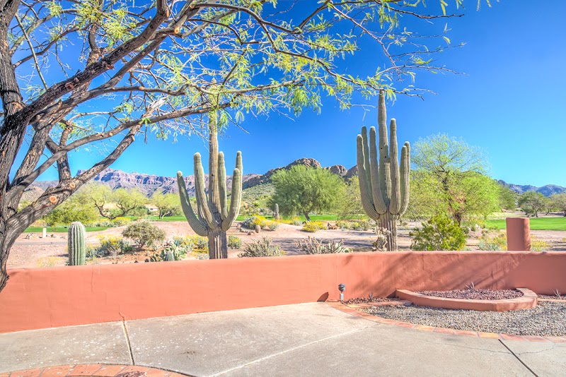 LORI BLANK & ASSOCIATES, LLC - Real Estate photo 3