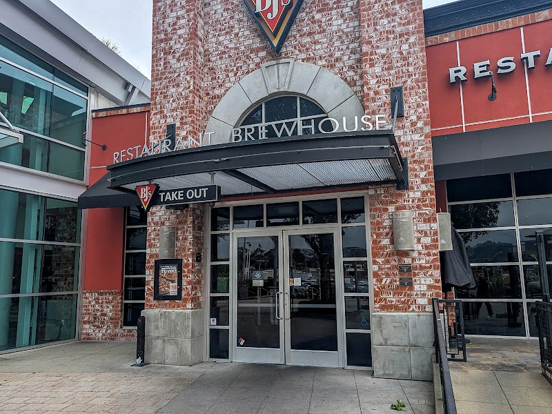 BJ's Restaurant & Brewhouse photo 5