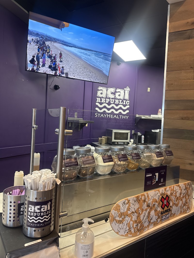 Acai Republic Lake Forest photo 5