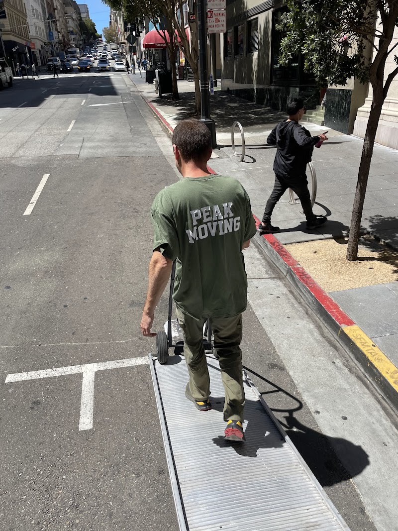Peak Moving Company San Francisco Movers Local & Long distance photo 3