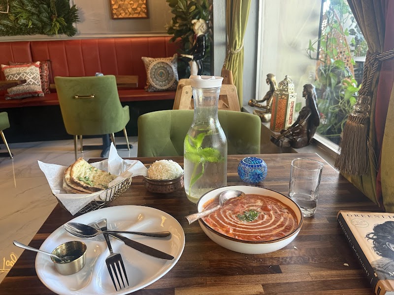 Maharaja Bistro & Cafe photo 3