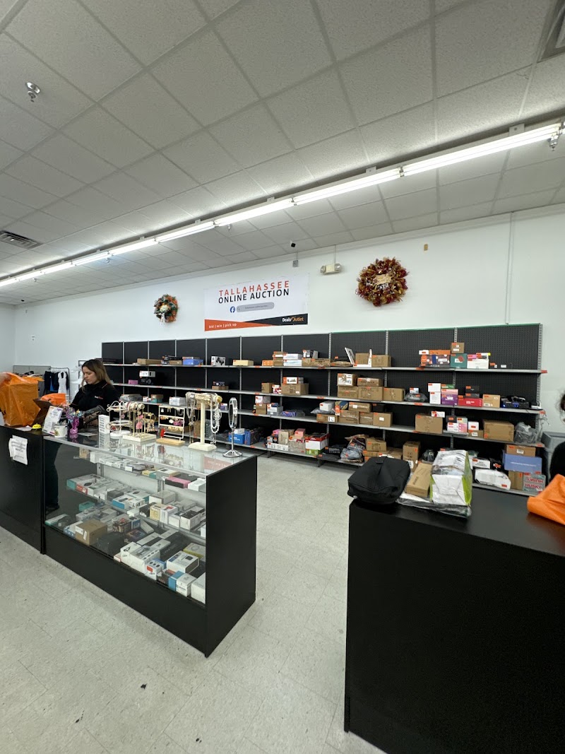 Deals Outlet Bin Store photo 5