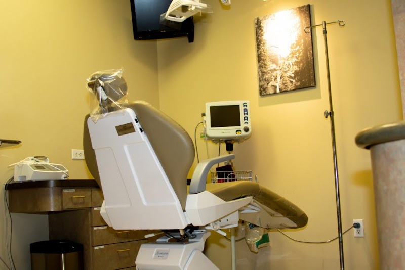 Brentwood Oral Surgery & Dental Implant Center photo 2