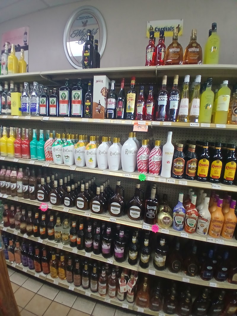 Brooksville liquor at Brooksville square photo 5