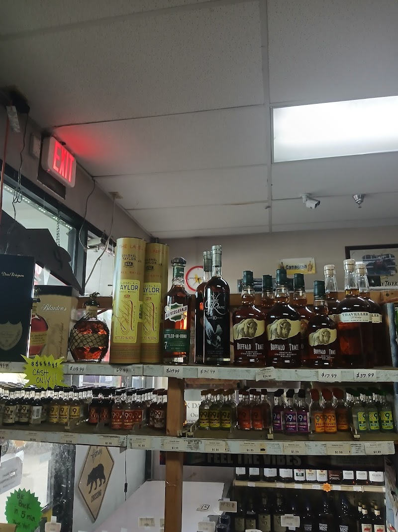 Brooksville liquor at Brooksville square photo 2