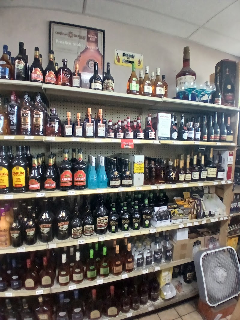 Brooksville liquor at Brooksville square photo 3