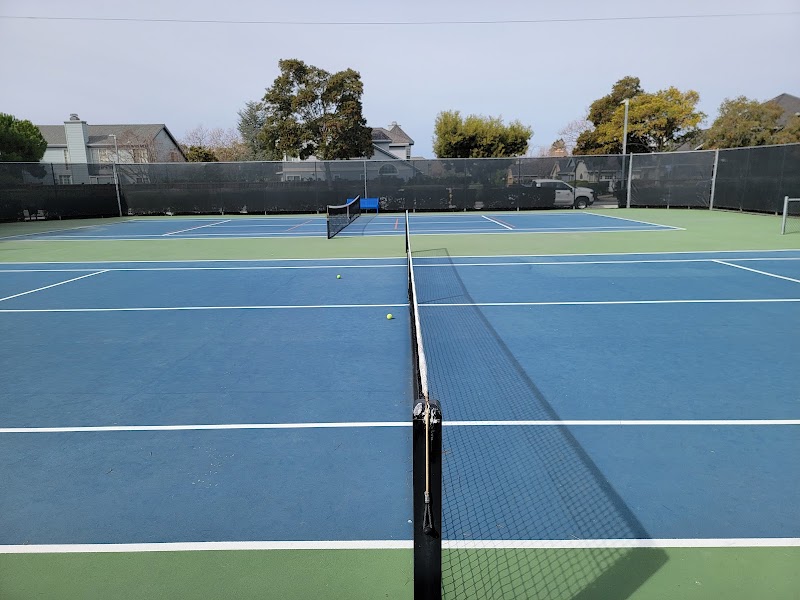 Tennis Courts | Gateshead Park photo 4