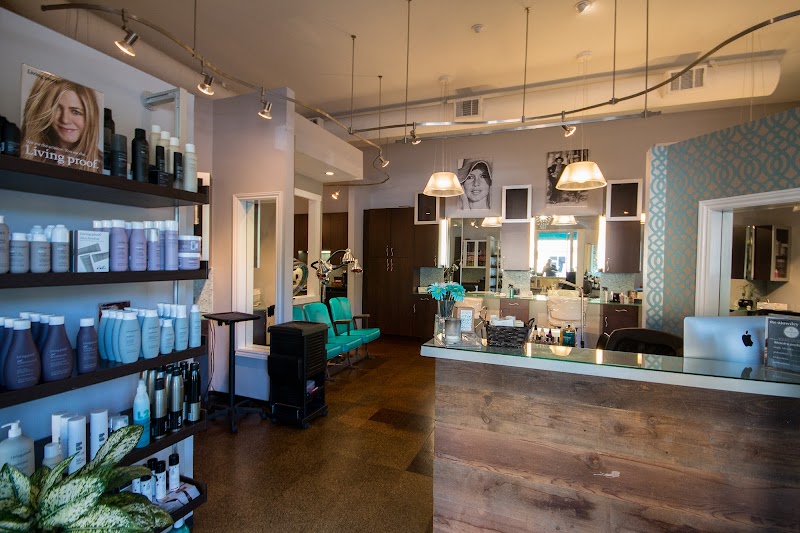 Caroline's Salon photo 4