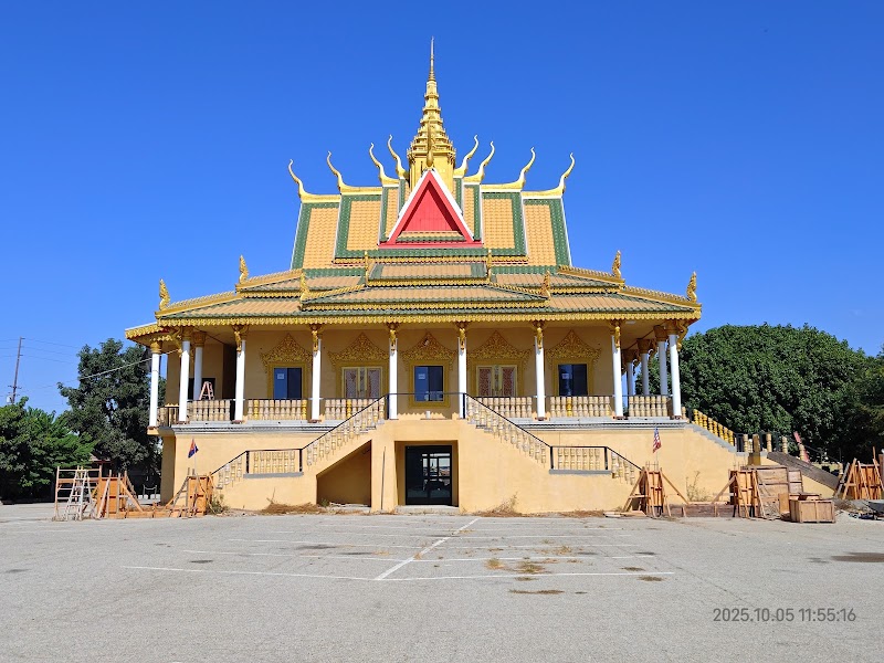 Khemara Buddhikarama Temple photo 4