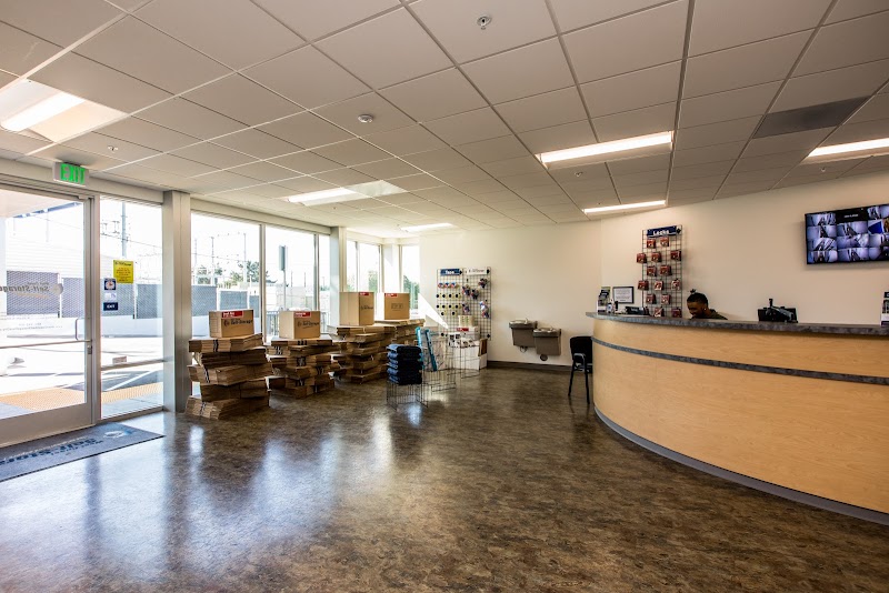 West Coast Self-Storage Daly City photo 4
