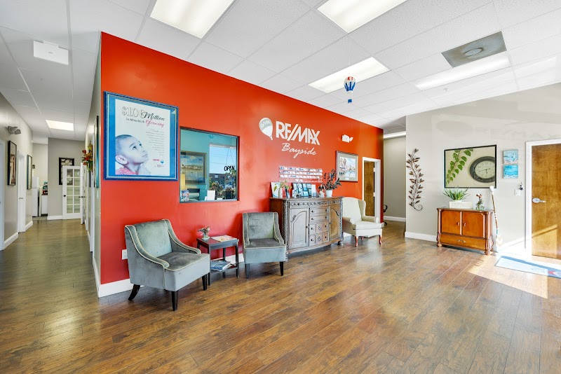 REMAX Bayside photo 3