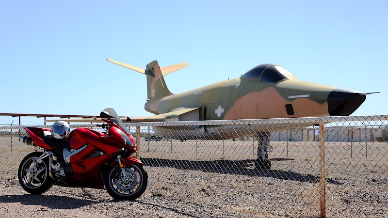 Gila Bend Municipal Airport photo 3