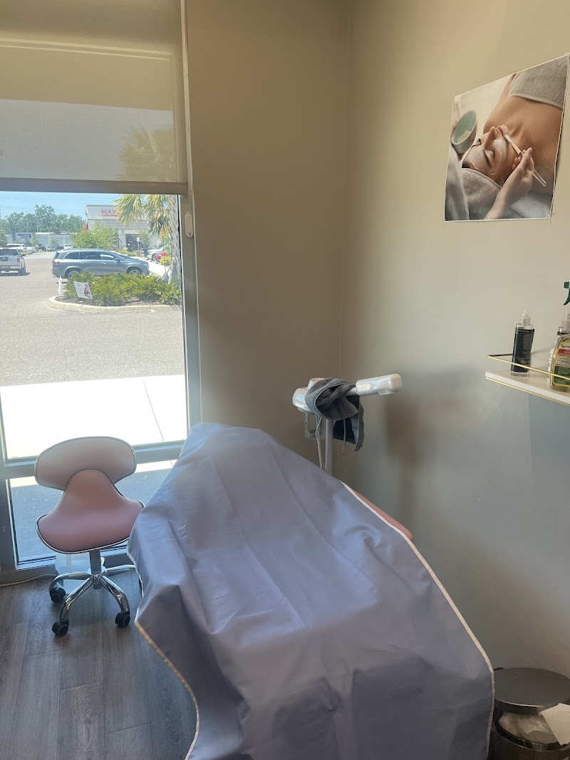 Photo of Shanta's Salon-Brow Threading & Body Wax