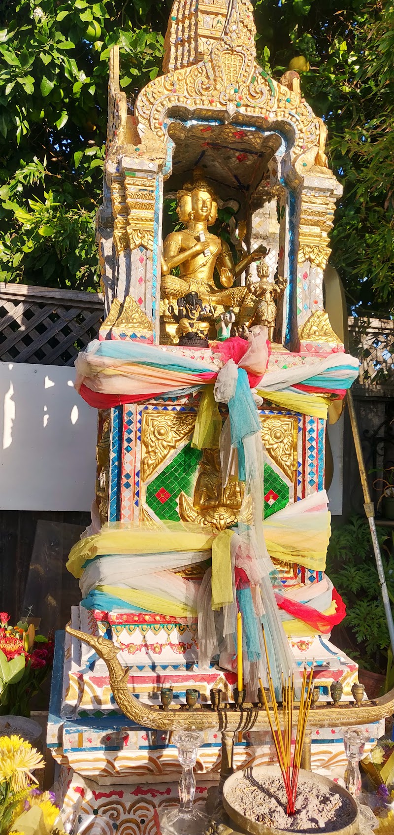 Wat Buddhapradeep photo 4