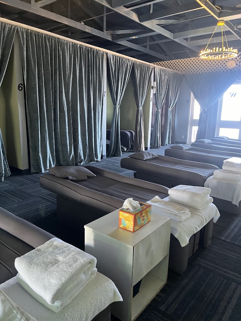 W Body & Foot Spa photo 2