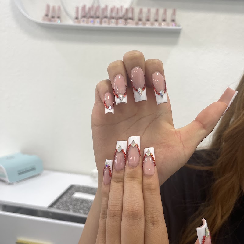 Photo of She Nail