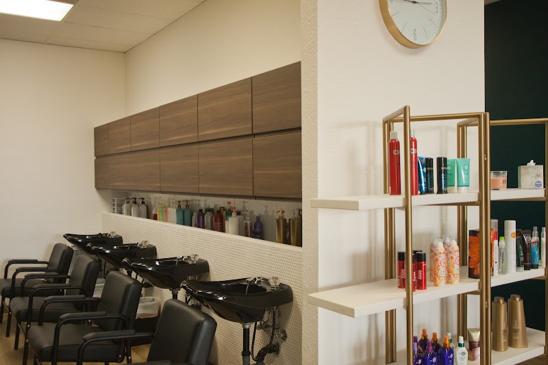 Reform Salon photo 2