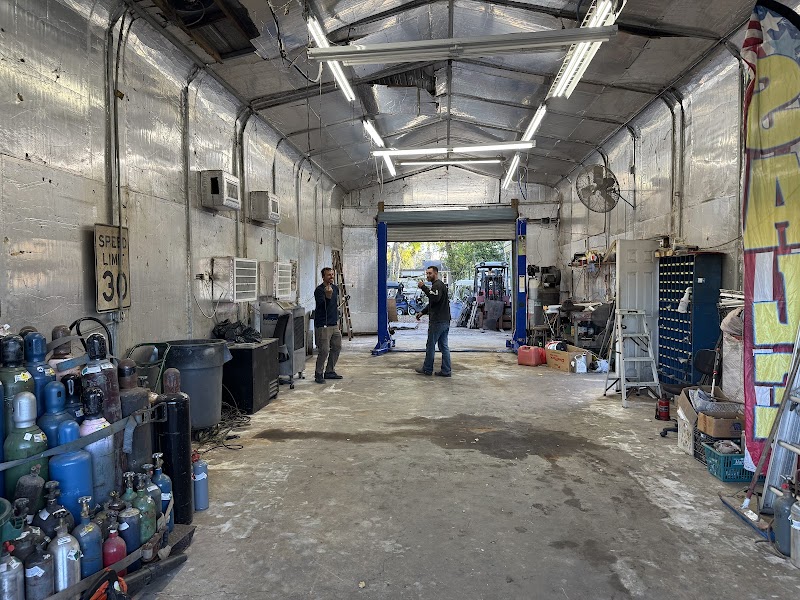 DAVE'S TIRE & AUTOMOTIVE REPAIR photo 4