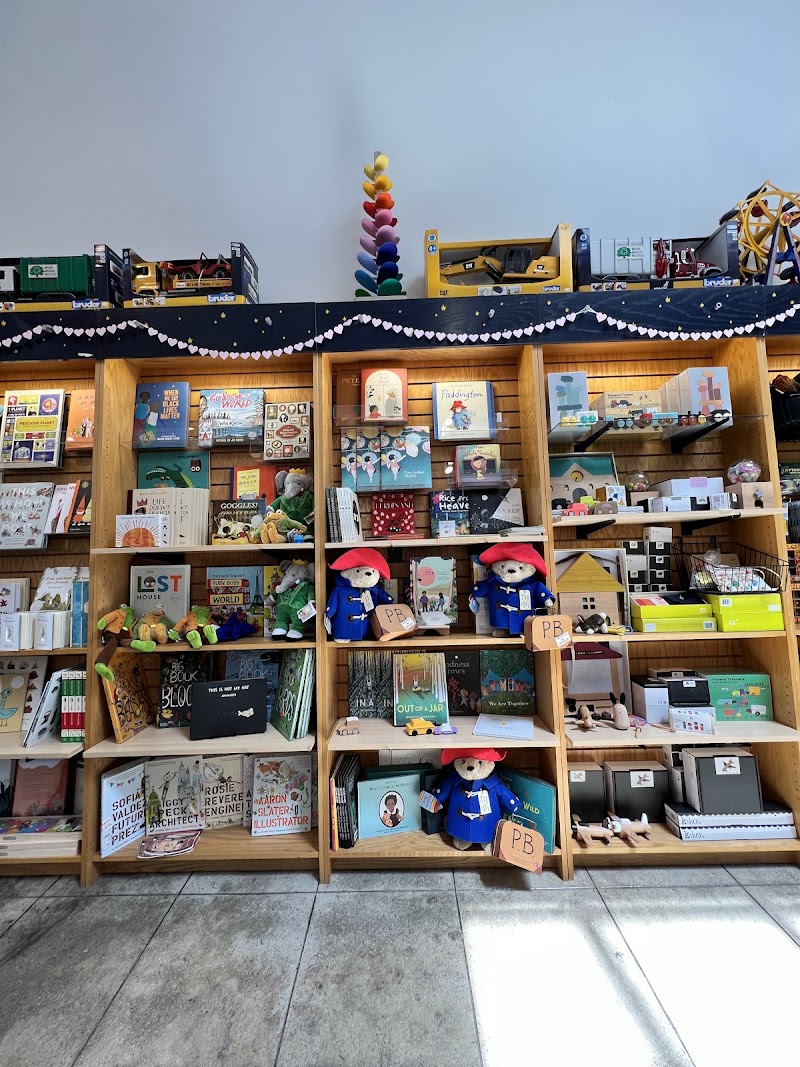 Miracle Mile Toys & Gifts photo 5
