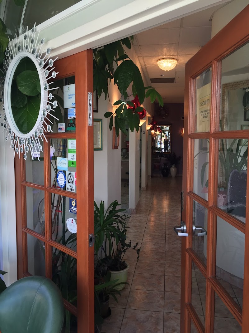 Photo of Mecua Richard R DDS