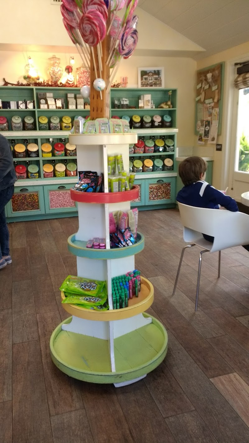 Sweet Shop photo 3