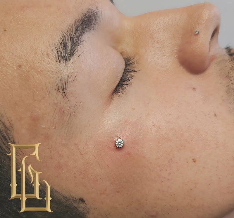 Goldline Tattoo and Body Piercing photo 5
