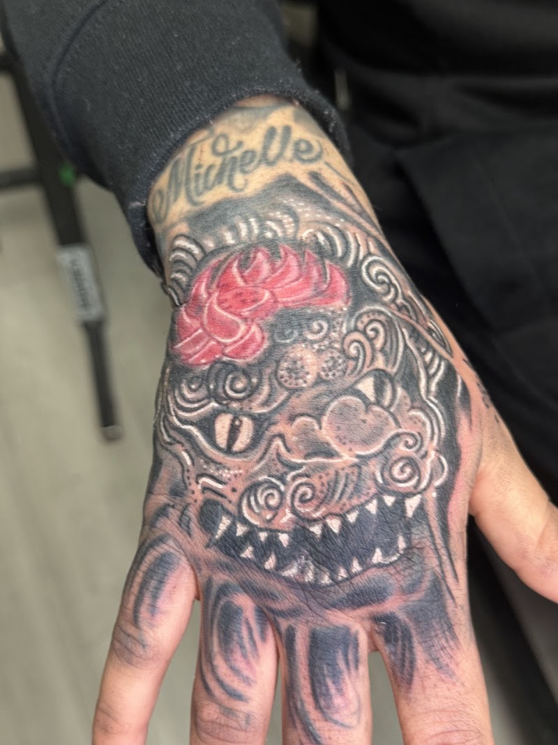 Goldline Tattoo and Body Piercing photo 2