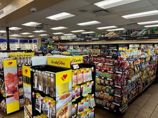 Love's Travel Stop photo 2