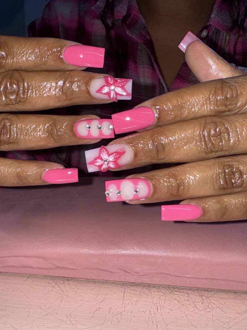 Photo of EverythingFine Nails