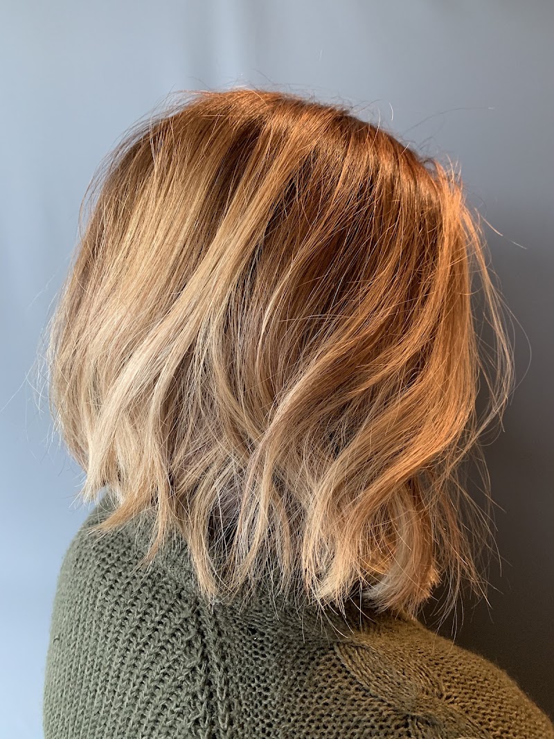 Photo of salon elle