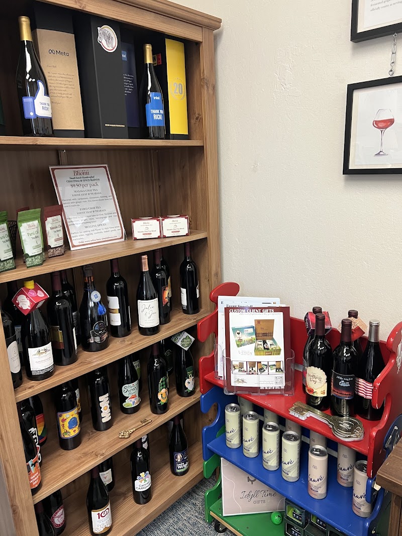 Idyll Time Wine and Gift Gallery photo 4