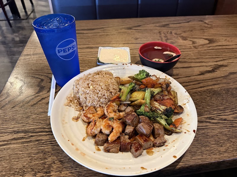 Fujiyama Japanese Steak House photo 2
