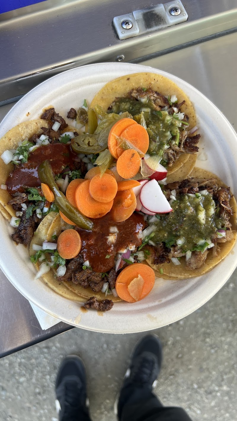 El Jarochito Truck photo 2
